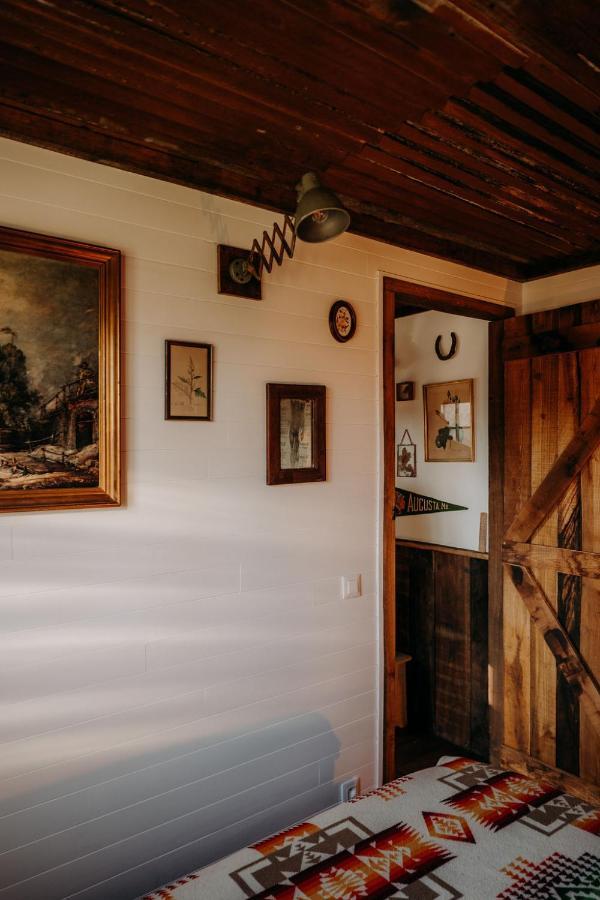 La Ferme Du Pont De Maumy, Cabane Au Bord De L'Etang Et Bain Nordique Busserolles Exteriör bild