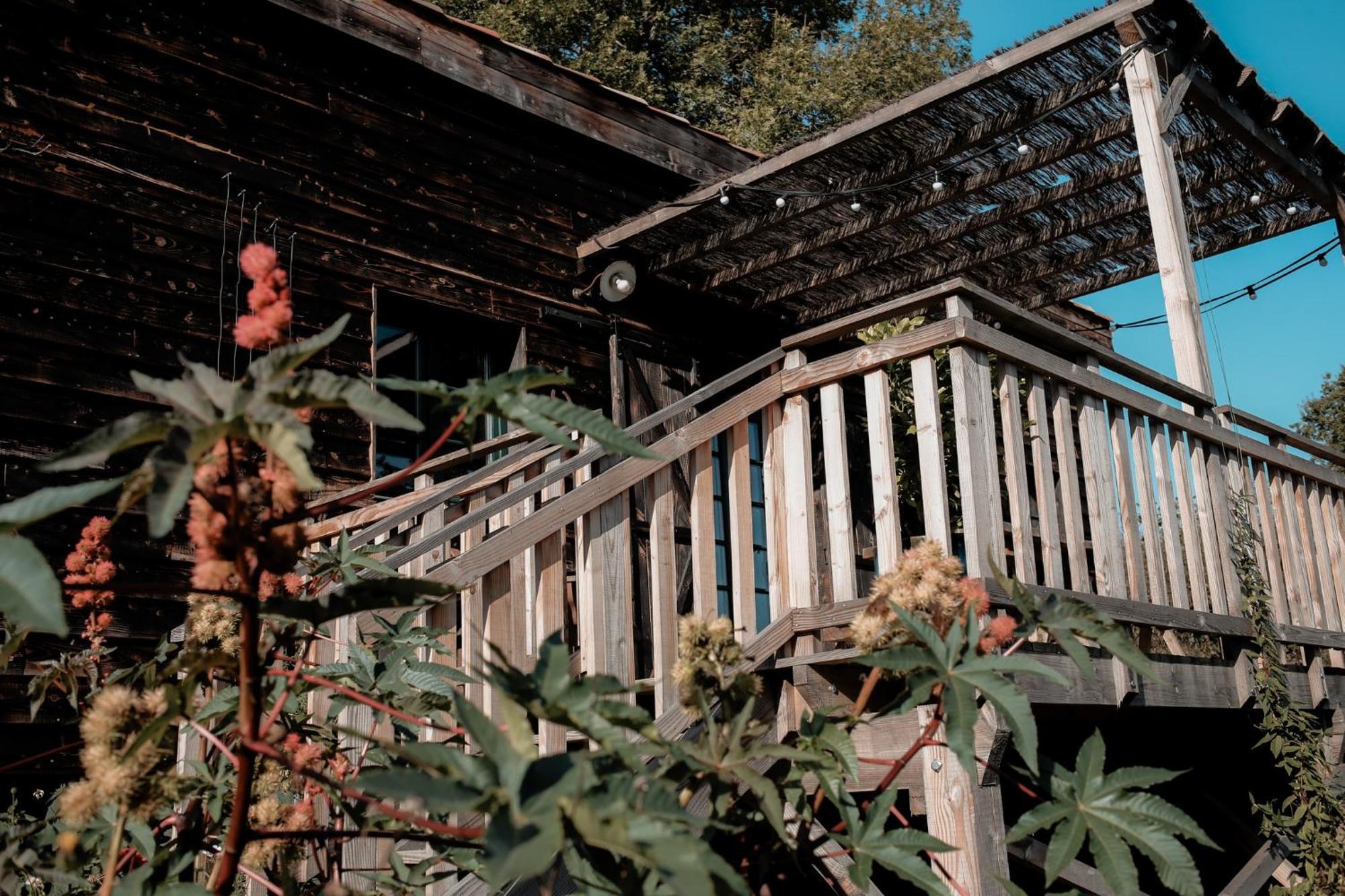 La Ferme Du Pont De Maumy, Cabane Au Bord De L'Etang Et Bain Nordique Busserolles Exteriör bild